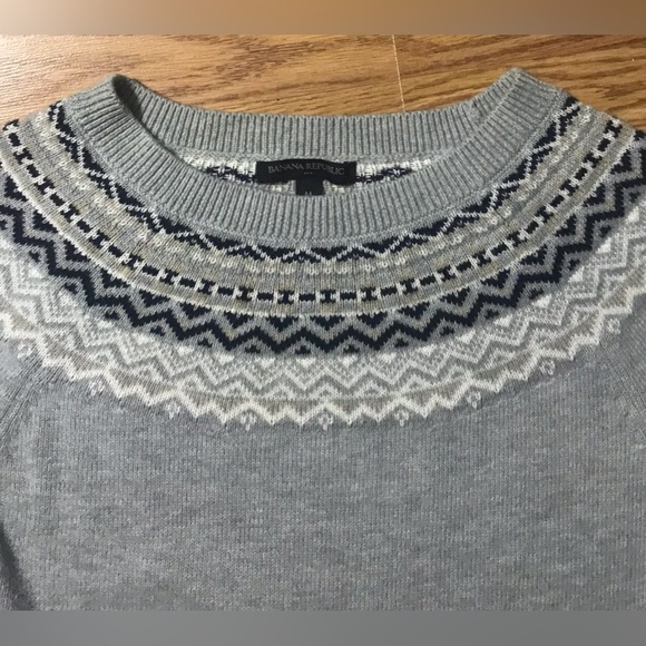 Banana Republic Fair Isle Crew Neck Sweater Womens M Gray Pullover NWOT - Picture 3 of 11